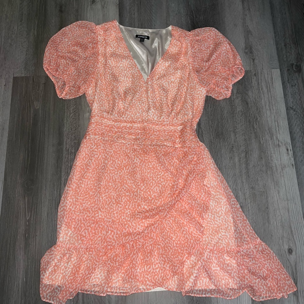 Express Coral Puff Sleeve Mini Dress